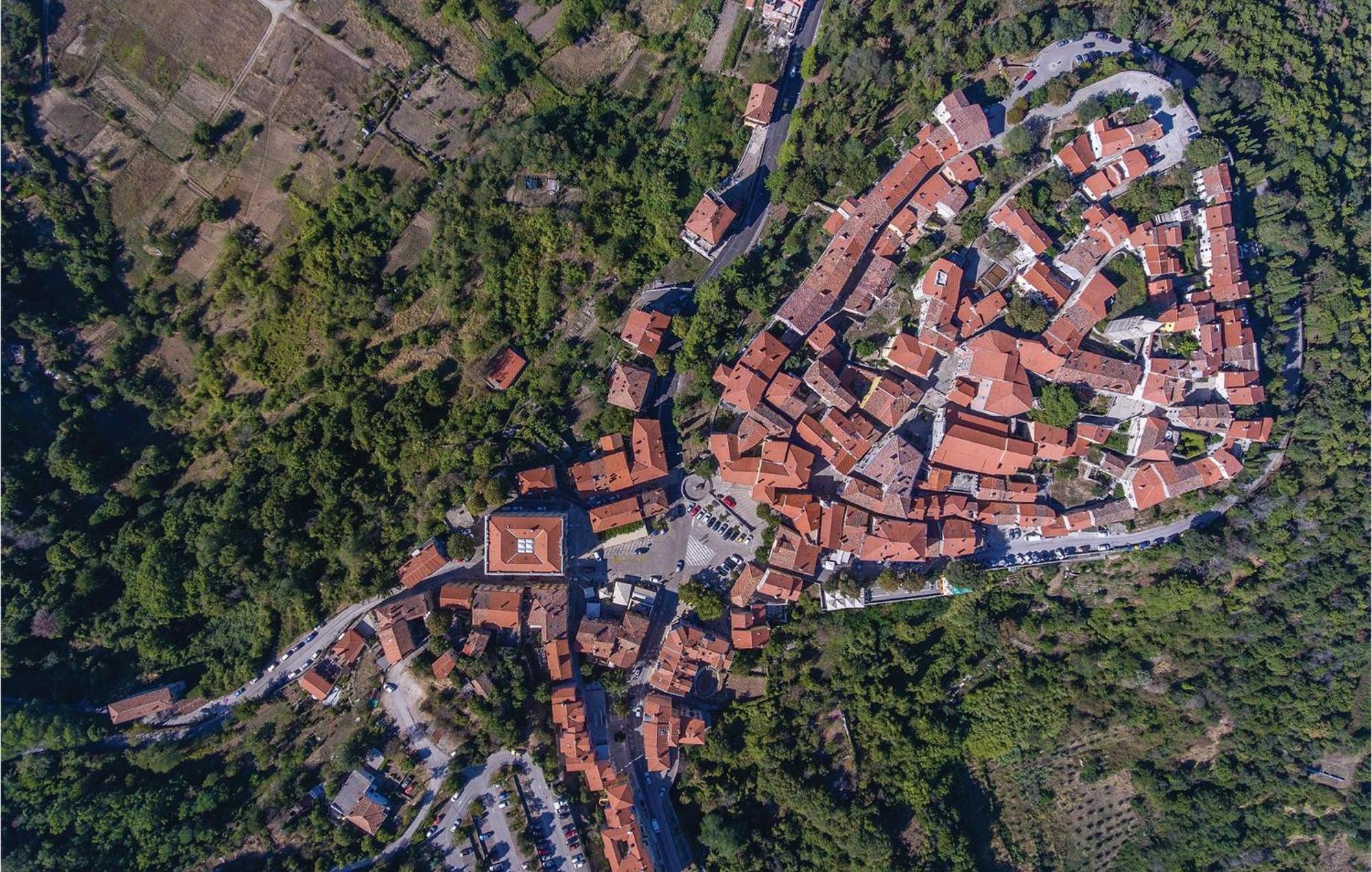 Awesome Apartment In Labin With Wifi Raša エクステリア 写真